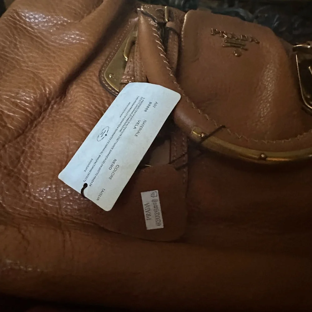 Brown leather Prada purse - Picture 2 of 12